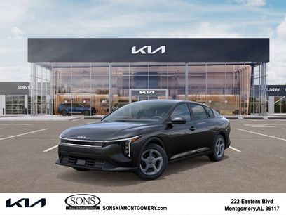 New 2025 Kia K4 LXS