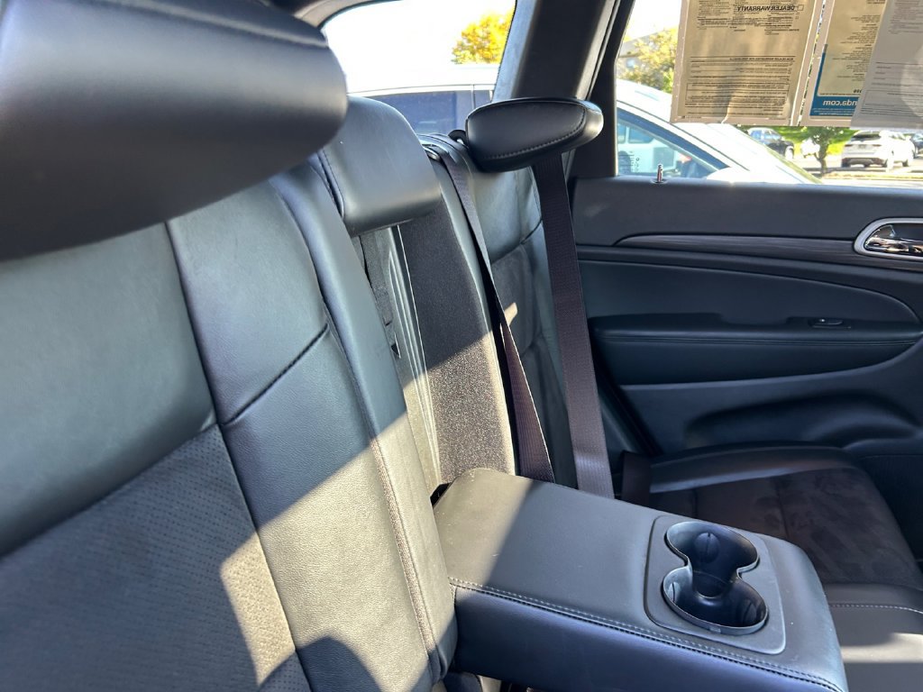 Used 2022 Jeep Grand Cherokee Laredo X AWD/4WD image 26