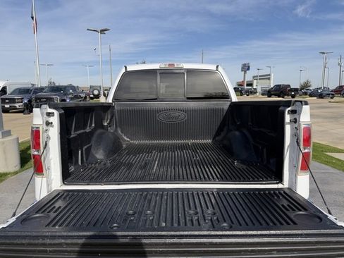 Used 2014 Ford F150 Lariat w/ Lariat Chrome Package image 6