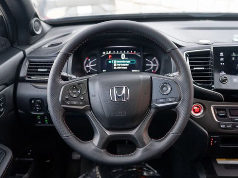 Used 2022 Honda Passport TrailSport image 17