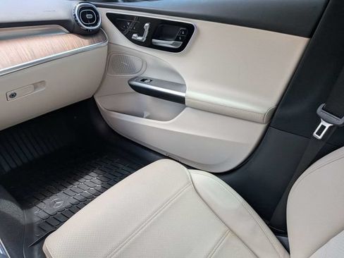 Used 2024 Mercedes-Benz C 300 4MATIC Sedan image 19