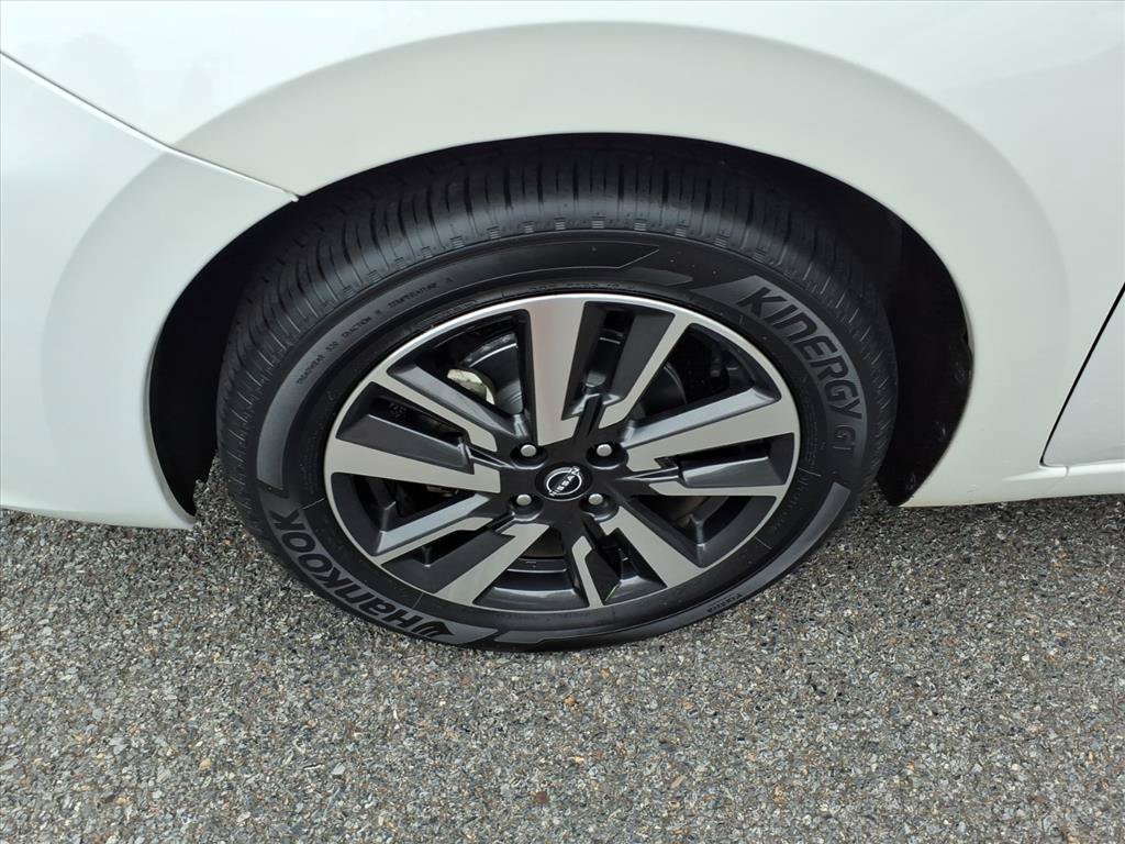 Used 2024 Nissan Versa SV FWD image 10