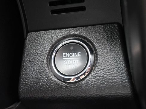 Used 2020 Ford Expedition Limited image 27