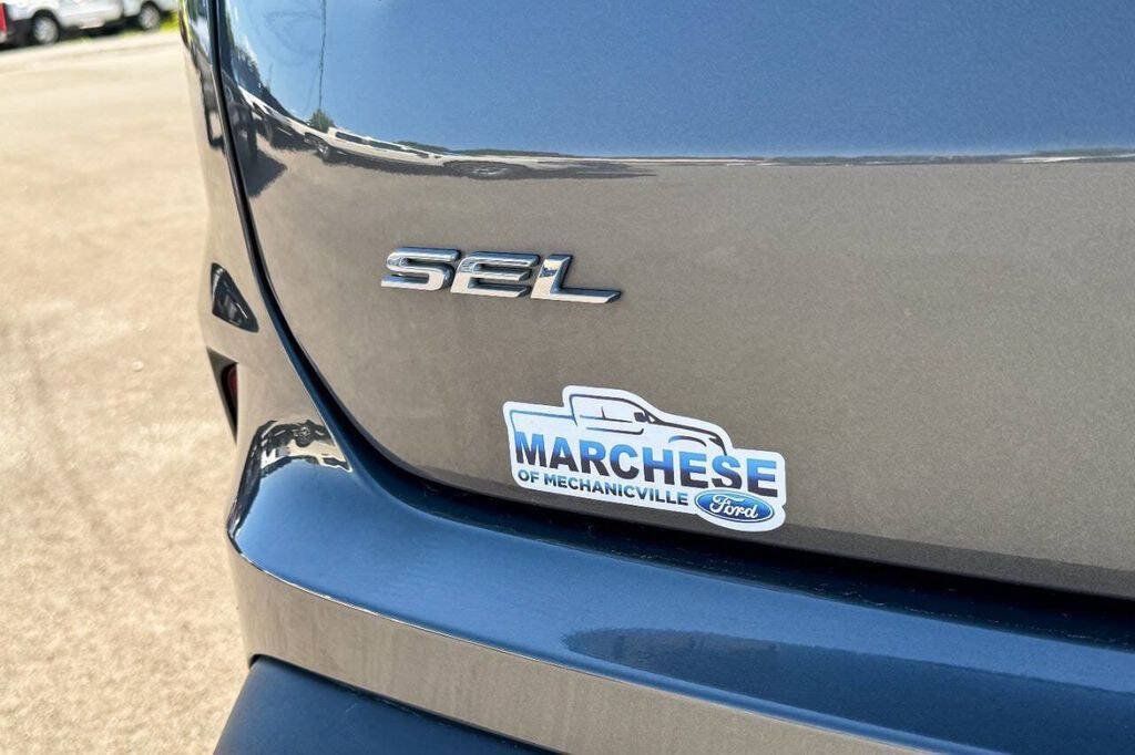 Used 2022 Ford Edge SEL w/ Convenience Package AWD/4WD image 29