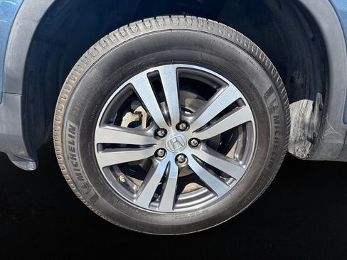 Used 2018 Honda Pilot EX image 9