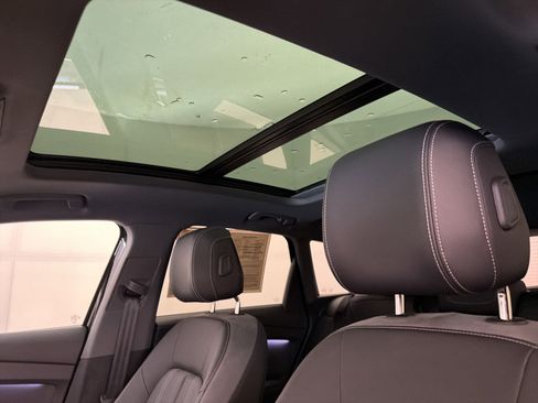 Used 2025 Audi Q4 e-tron Premium w/ Convenience Package image 16