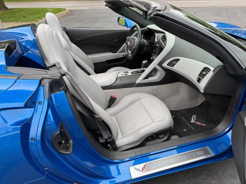 Used 2015 Chevrolet Corvette Stingray Convertible w/ 3LT Preferred Equipment Group RWD image 24