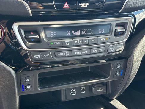 Certified 2024 Honda Ridgeline Black Edition image 22