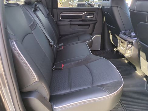 New 2026 RAM 2500 Laramie AWD/4WD image 18