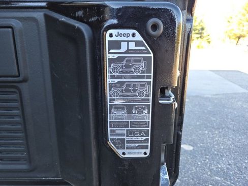 Used 2021 Jeep Wrangler Unlimited Sahara w/ Uconnect 4C Nav & Sound Group image 48