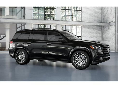 New 2026 Mercedes-Benz GLS 580 4MATIC image 13