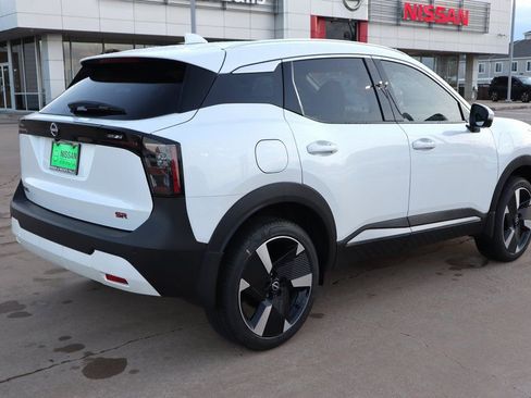 New 2025 Nissan Kicks SR image 6