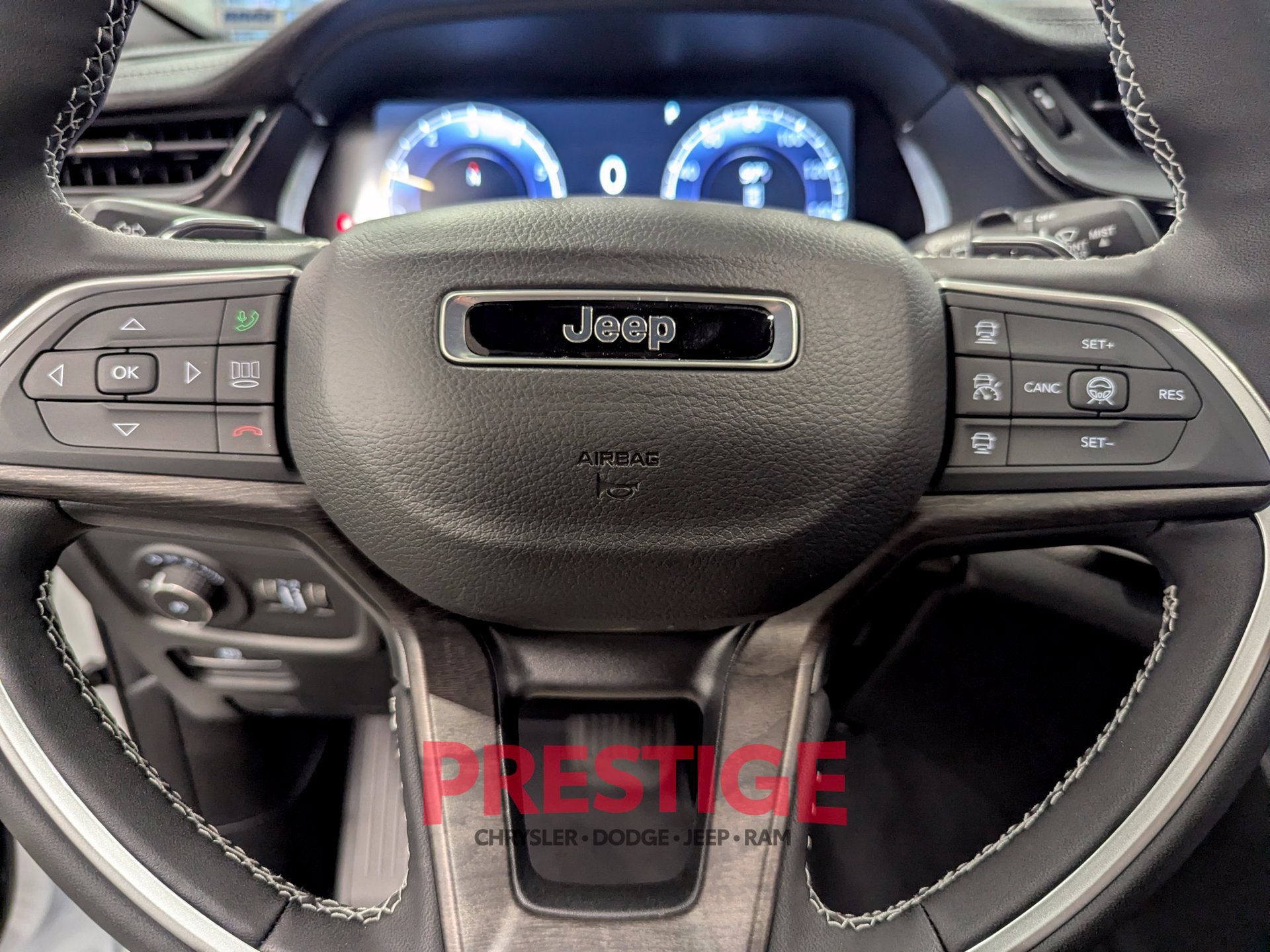 New 2026 Jeep Grand Cherokee Limited AWD/4WD image 13