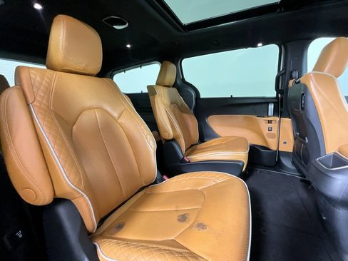 Used 2022 Chrysler Pacifica Pinnacle image 23