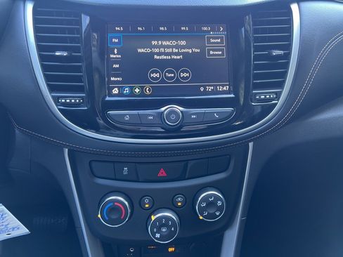 Used 2018 Chevrolet Trax LS image 24