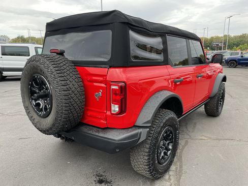 Used 2024 Ford Bronco Black Diamond w/ Sasquatch Package image 7