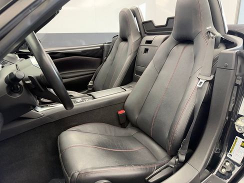 Used 2019 MAZDA MX-5 Miata Grand Touring RWD image 55