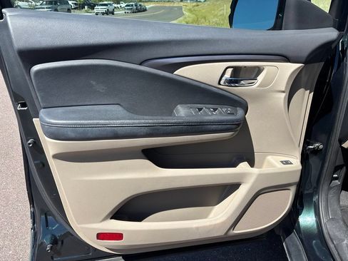Used 2017 Honda Pilot EX-L image 11