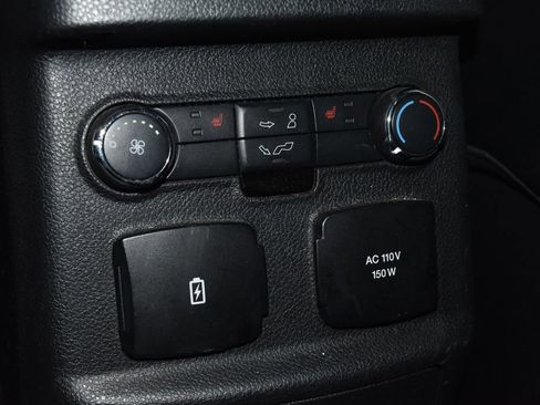 Used 2016 Ford Explorer Limited image 23