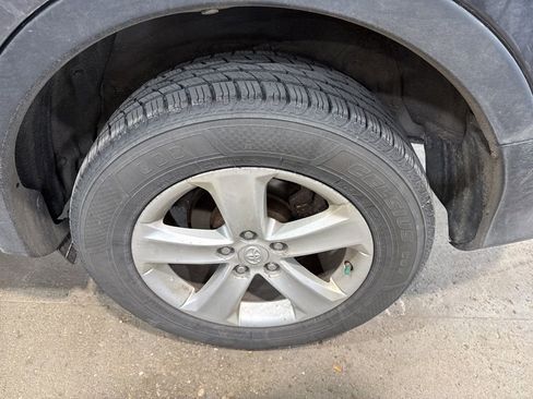 Used 2013 Toyota RAV4 XLE image 20