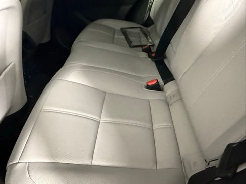 Certified 2025 Land Rover Range Rover Velar S image 32