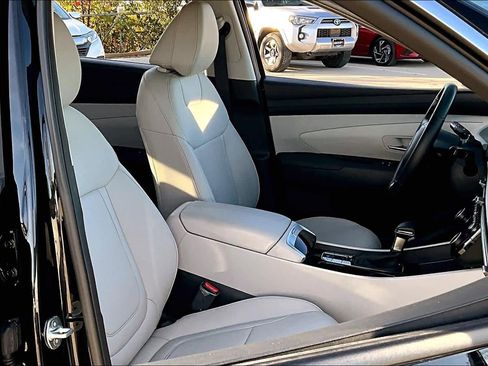 Certified 2025 Hyundai Tucson SEL image 8