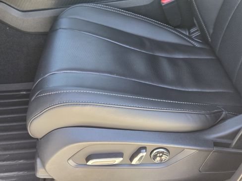 Used 2026 Acura MDX w/ Technology Package image 31