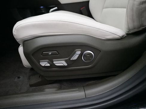Used 2024 Hyundai Santa Fe Calligraphy AWD/4WD image 29