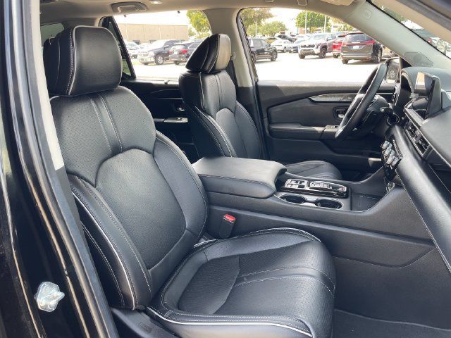 Certified 2025 Honda Pilot Elite image 27