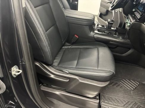 Used 2024 Chevrolet Silverado 1500 RST AWD/4WD image 43