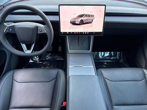 Used 2026 Tesla Model Y 2WD image 12