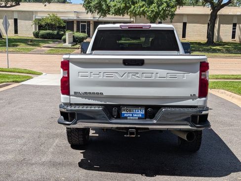 Used 2023 Chevrolet Silverado 2500 LT w/ Advanced Trailering Package AWD/4WD image 6