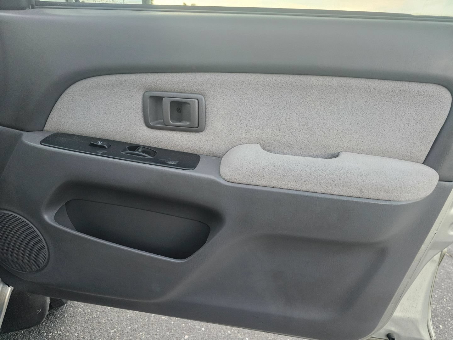 Used 2002 Toyota 4Runner SR5 RWD image 15