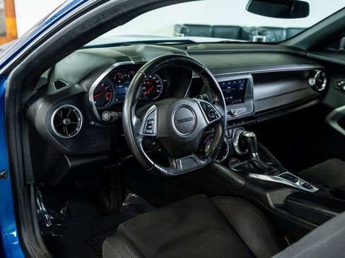 Used 2022 Chevrolet Camaro LT image 33