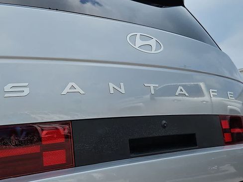 Used 2024 Hyundai Santa Fe SE FWD image 31