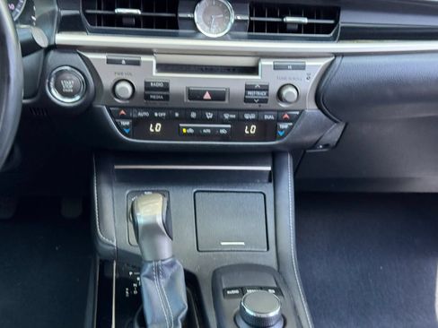 Used 2016 Lexus ES 350 FWD image 17