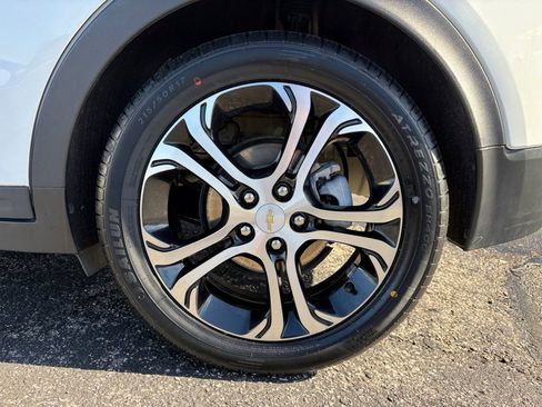 Used 2021 Chevrolet Bolt Premier w/ Infotainment Package image 30