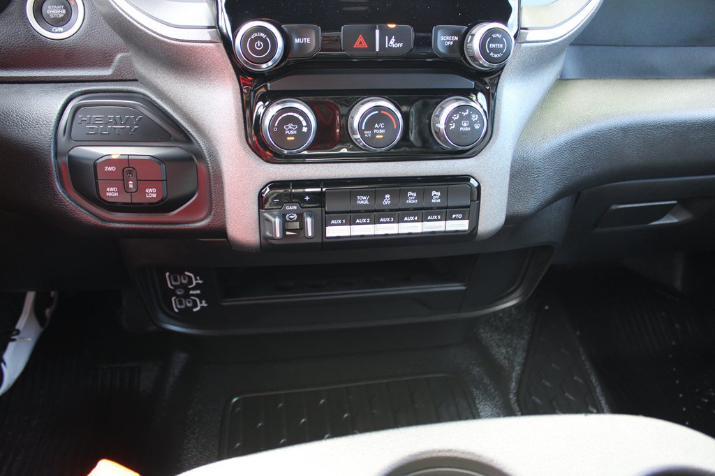 Used 2025 RAM 5500 Tradesman AWD/4WD image 27