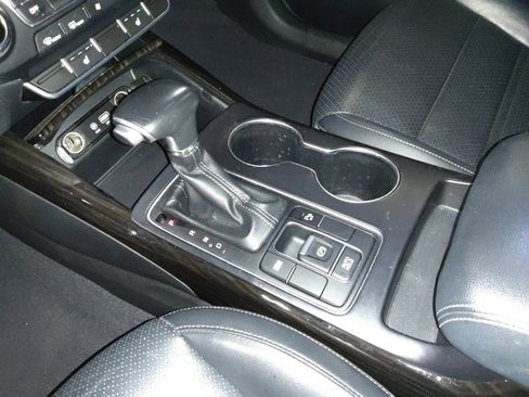 Used 2020 Kia Sorento EX FWD image 26