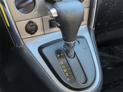 Used 2007 Pontiac Vibe w/ Sun And Sound Package image 26