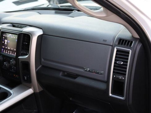 Used 2019 RAM 1500 Big Horn image 39