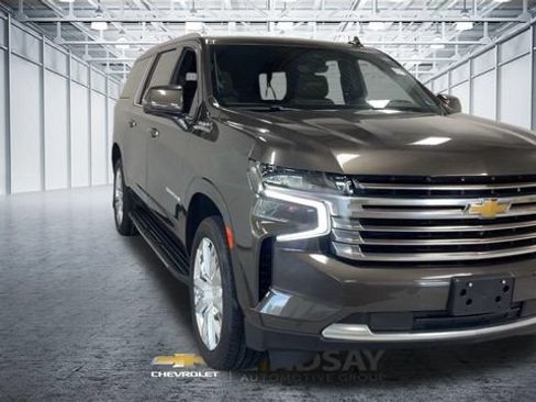 Certified 2021 Chevrolet Suburban High Country AWD/4WD image 4