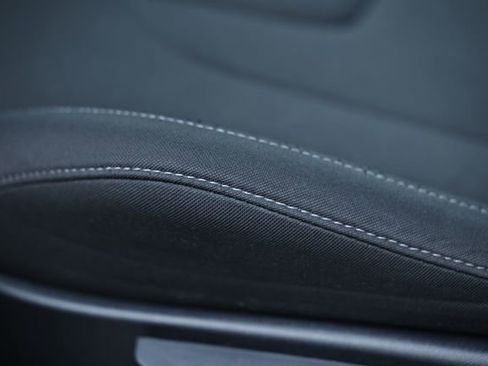 Used 2023 Hyundai Elantra SEL w/ Preferred Accessory Package image 20