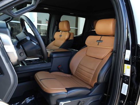 Used 2024 Ford F350 Platinum AWD/4WD image 40
