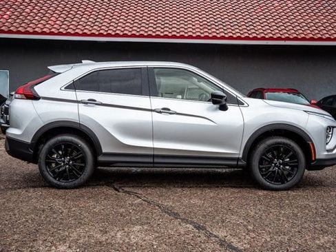 New 2026 Mitsubishi Eclipse Cross LE AWD/4WD image 4