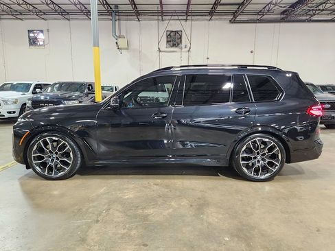 Used 2024 BMW X7 xDrive40i w/ M Sport Package AWD/4WD image 7
