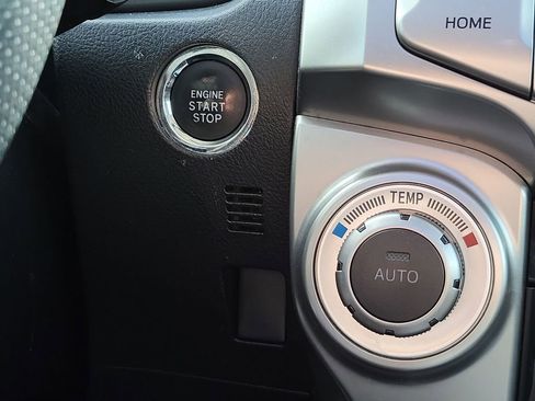 Used 2016 Toyota 4Runner Limited image 17