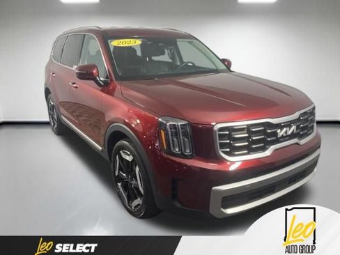 Used 2023 Kia Telluride S AWD/4WD image 9