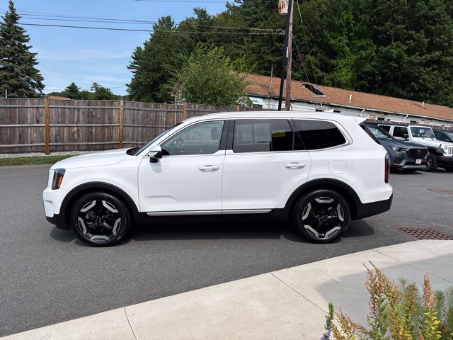 Used 2024 Kia Telluride EX AWD/4WD image 4