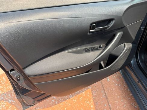 Used 2023 Toyota Corolla LE FWD image 9